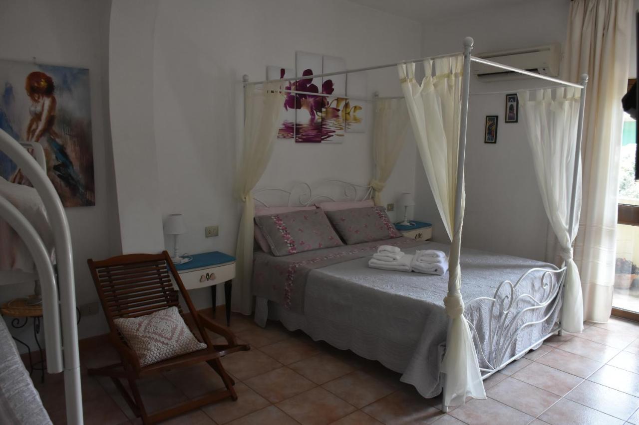 Bed And Breakfast Le Petunie Bari Sardo Zewnętrze zdjęcie