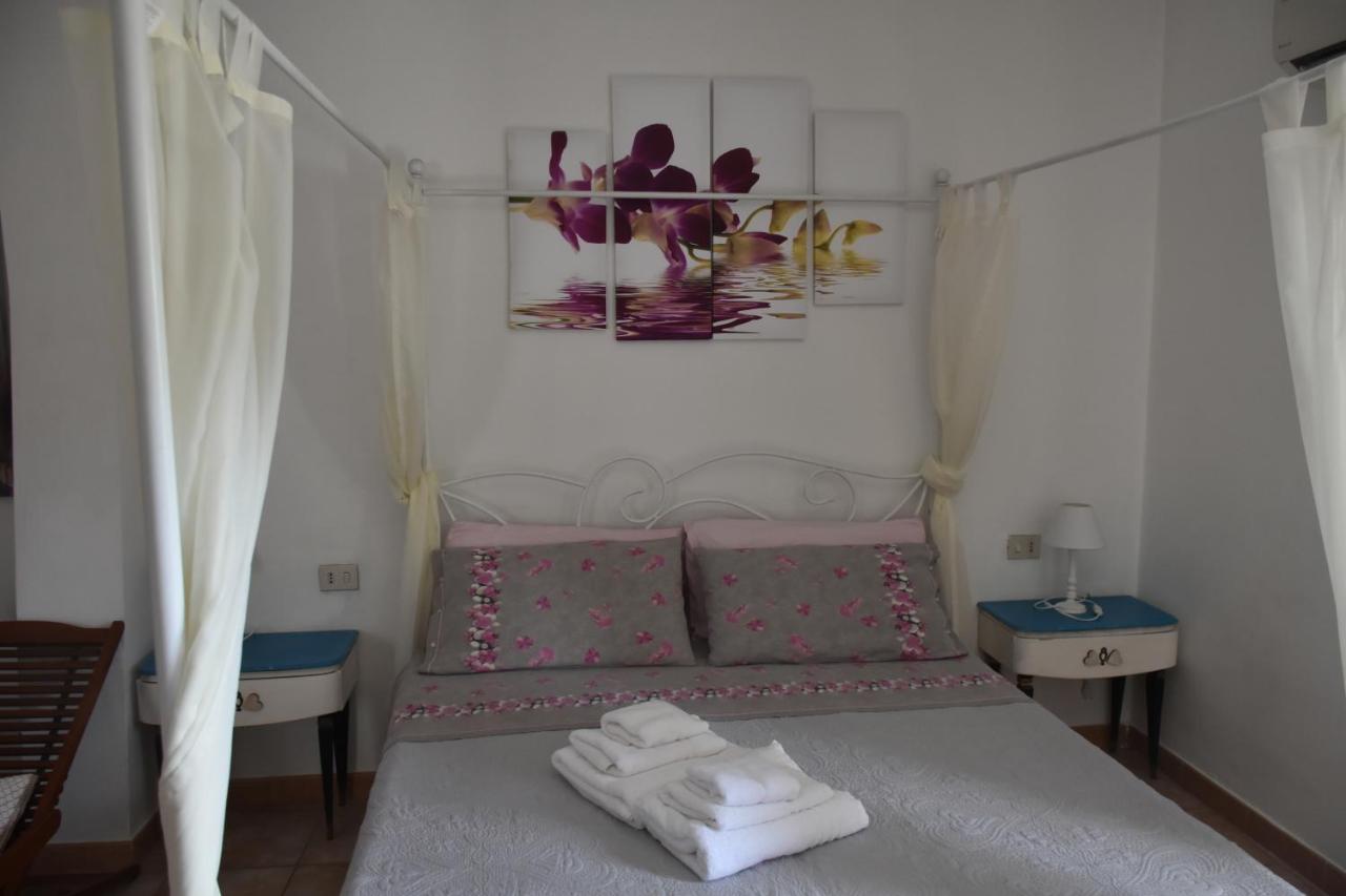 Bed And Breakfast Le Petunie Bari Sardo Zewnętrze zdjęcie