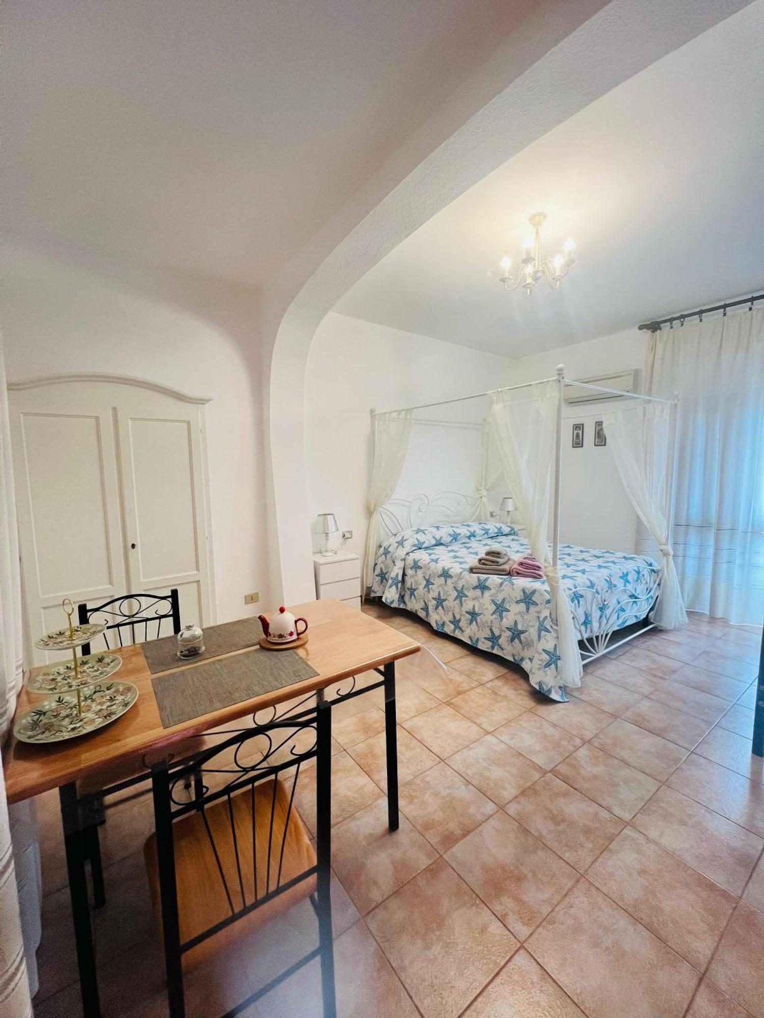 Bed And Breakfast Le Petunie Bari Sardo Zewnętrze zdjęcie