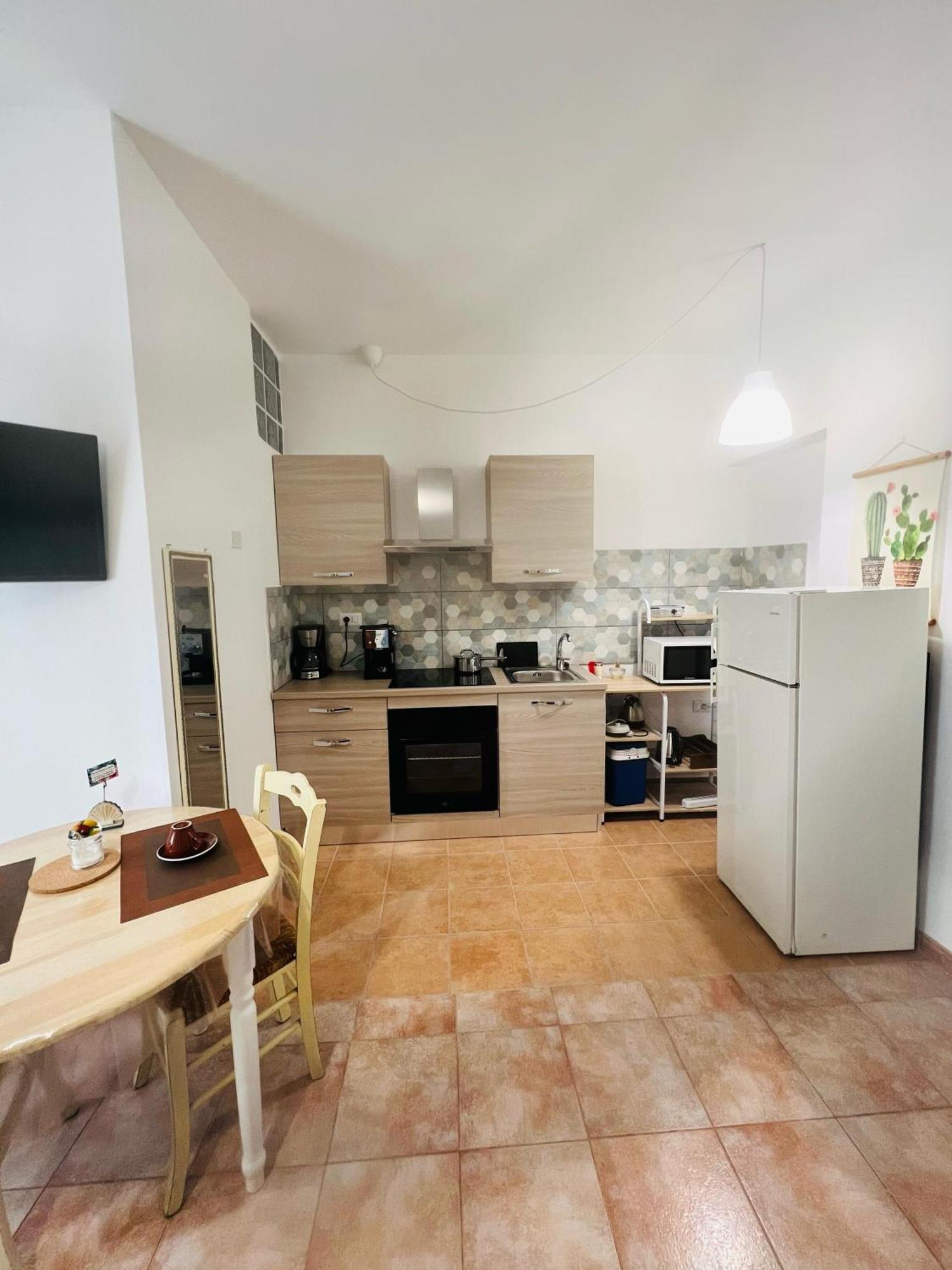Bed And Breakfast Le Petunie Bari Sardo Zewnętrze zdjęcie