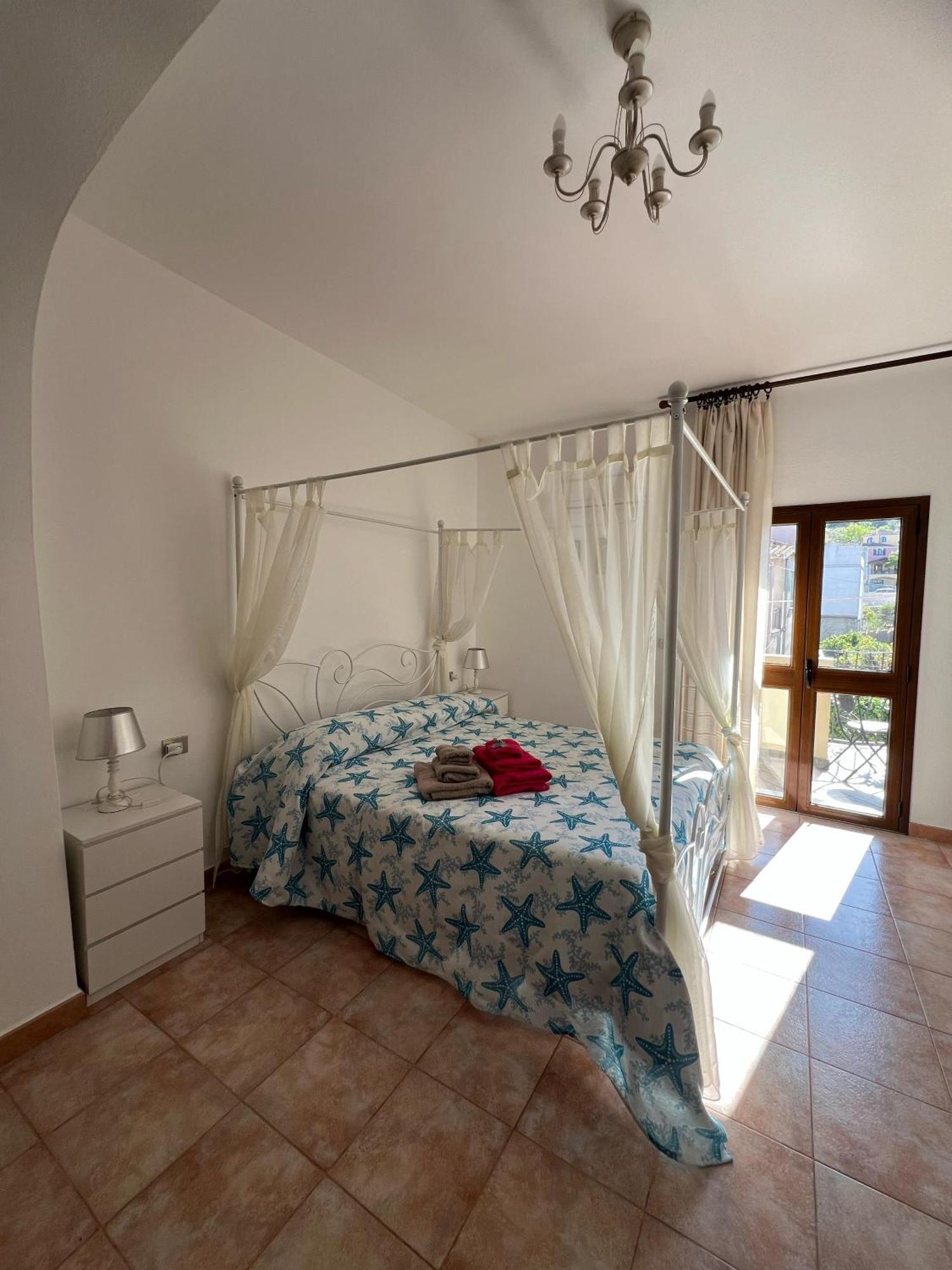 Bed And Breakfast Le Petunie Bari Sardo Zewnętrze zdjęcie